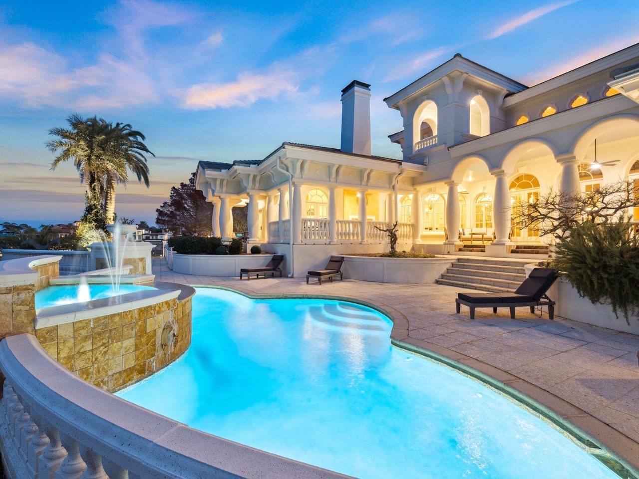 Destin bayfront pool